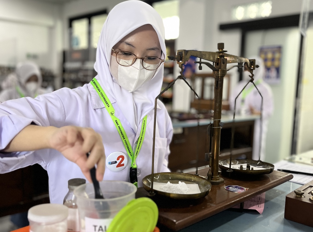 Farmasi 7